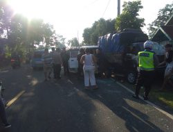 Brack, Terjadi Kecelakaan R4 Di Jalan Raya Cugenang